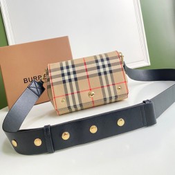 버버리 스몰 호스페리 크로스바디 백 80266081-1