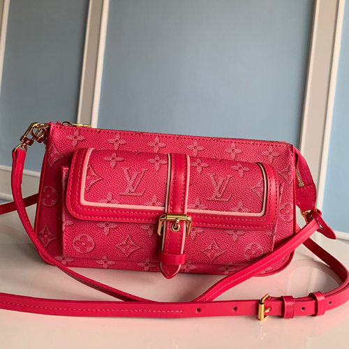 루이비통 맥시 멀티 포쉐트 악세수아 M46161