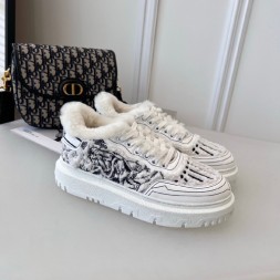 디올 여성용 스니커즈 KD0667