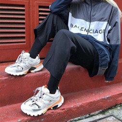 발렌시아가 남여공용 트랙 트레이너 542023-1