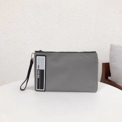 프라다 신상 나일론 클러치백 2NH006 그레이