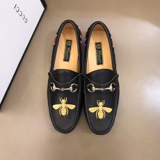 구찌 남성용 신상 로퍼 550056