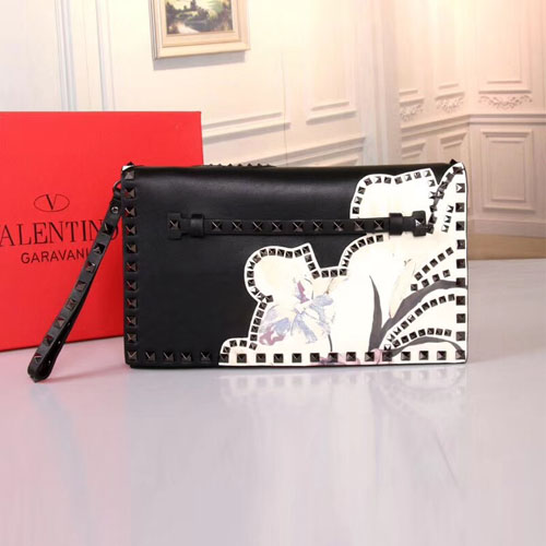 발렌티노 락스터드 미듐 클러치백 PW0B0399 블랙 메탈