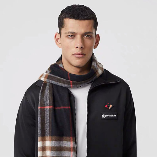 버버리 신상 스카프 BB3619