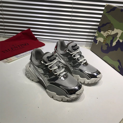 발렌티노 남여공용 신상 스니커즈 2S0S22-1