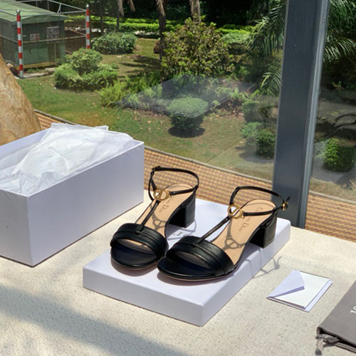 디올 신상 샌들 KDI607 블랙