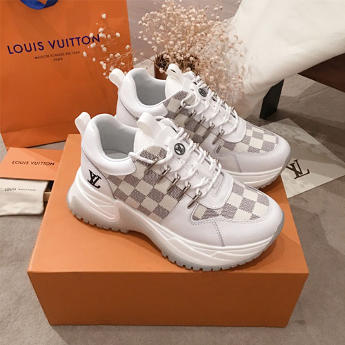 루이비통 남여공용 신상 스니커즈 M0274