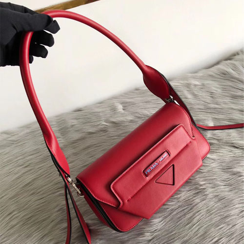 프라다 마누엘 가죽 숄더 백 1BD166 레드