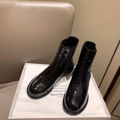 마르지엘라 앵글부츠 190220 블랙 악어무늬
