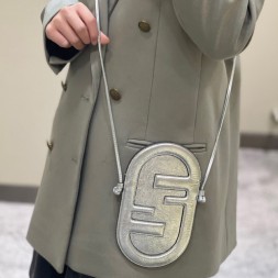 펜디 폰 케이스 FD8526 실버