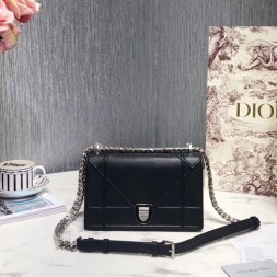 디올 송아지 가죽 DIORAMA 스몰 백 M0421 블랙