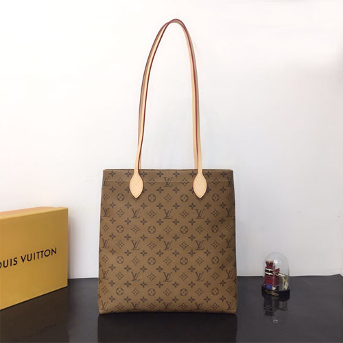 루이비통 신상 쇼퍼백 M47022