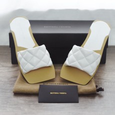 보테가 여성용 신상 슬리퍼 475210 화이트