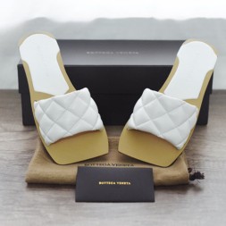 보테가 여성용 신상 슬리퍼 475210 화이트