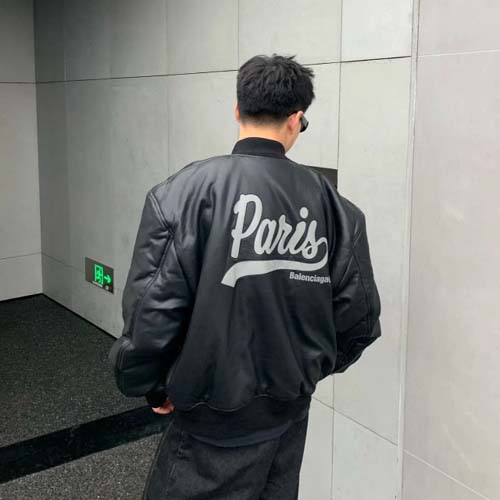 발렌시아가 남여공용 가죽 재킷 528814