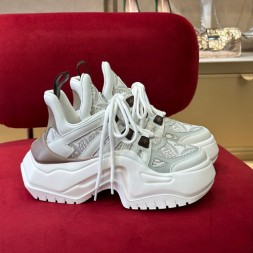 루이비통 여성용 운동화  M0489-8