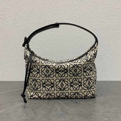 로에베 큐비 미듐 숄더백 11061