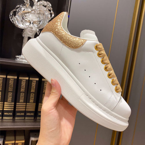 알렉산더맥퀸 오버사이즈 스니커즈 586406