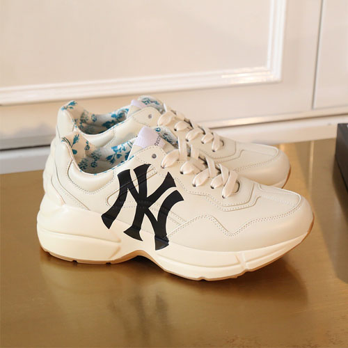 구찌 남여공용 롸이톤 스니커즈 500880 아이보리