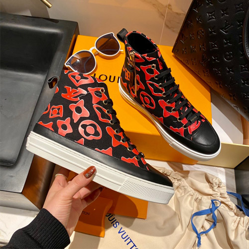 루이비통 여성용 스니커즈 M0365 블랙