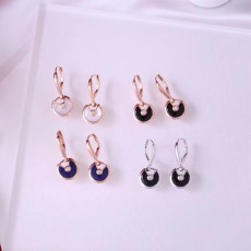 까르띠에 신상 귀걸이 CA92529