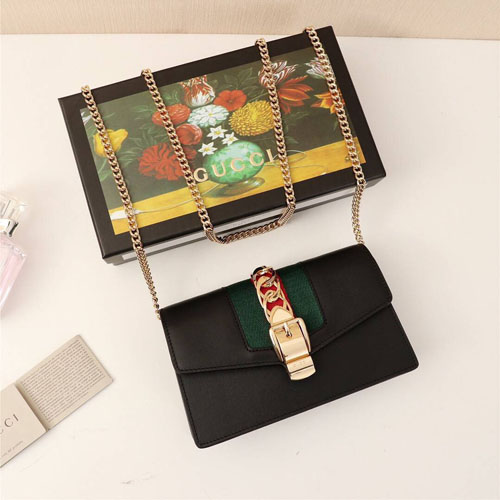 구찌 신상 실비 체인 숄더백 494642 블랙