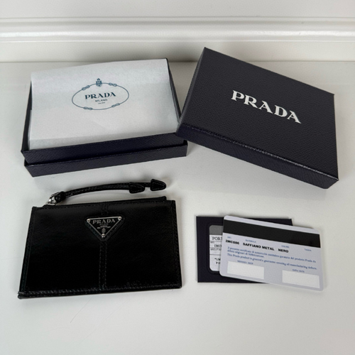 프라다 가죽 카드지갑  1MC086-7