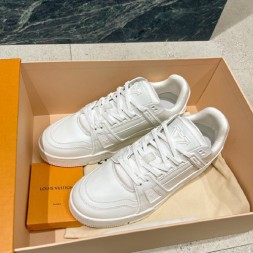 루이비통 남여공용 스니커즈  M0407-5