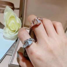 불가리 신상 반지 B70593