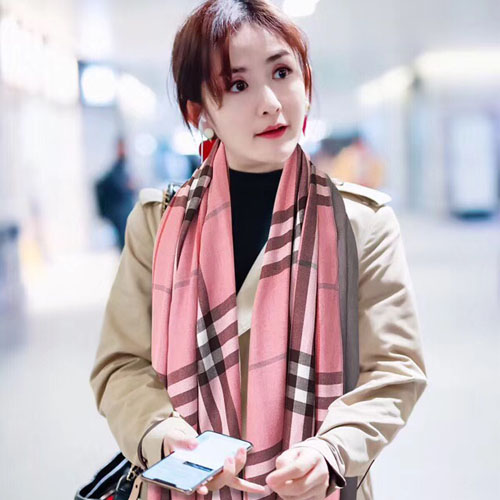 버버리 신상 스카프 BB3609