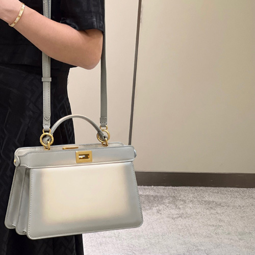 펜디 피카부 I SEE U EAST-WEST 8BN323-2