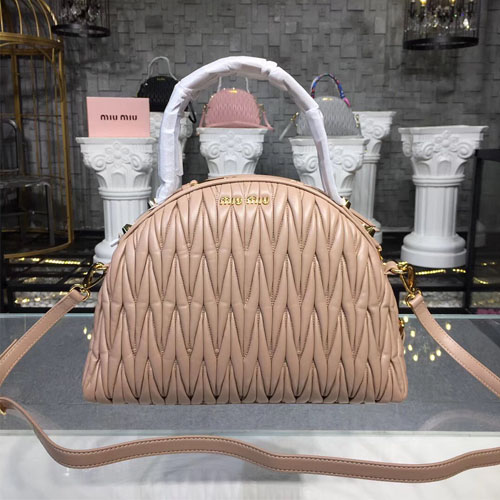 미우미우 마틀라세 탑핸들백 5BB034 베이지