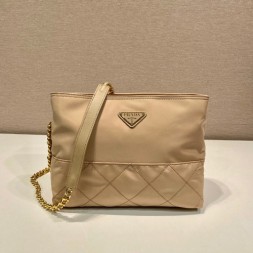 프라다  리나일론 크로스백 1BD645