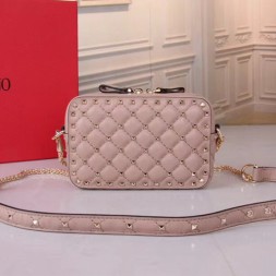 발렌티노 락스터드 스파이크 크로스 바디 백 PW0B0B60 베이지