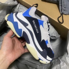 발렌시아가 빈티지 트리플S 653817-7