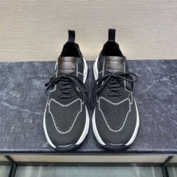 버버리 남성용 신상 스니커즈 801096468-2