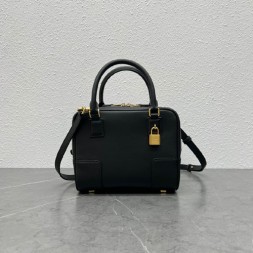 로에베 아마조나 19 스퀘어백 11900-4