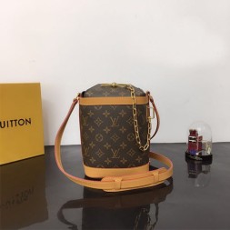 루이비통 밀크 박스 M44877
