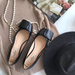 발렌티노 신상 샌들 NW50039 블랙