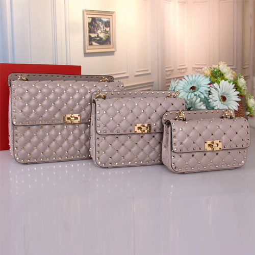 발렌티노 락스터드 스파이크 체인 백 QW1B0123 그레이