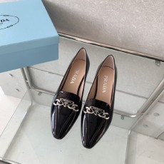 프라다 여성용 로퍼 F0890