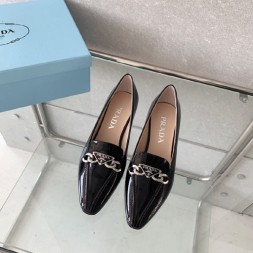 프라다 여성용 로퍼 F0890