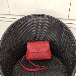 프라다 모노크롬 퀄팅 체인 숄더백 1BD233 레드