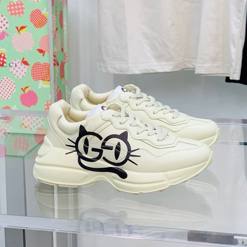 구찌 남여공용 롸이톤 스니커즈 656879-2