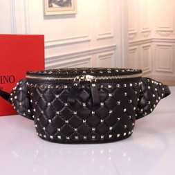 발렌티노 락스터드 스파이크 벨트백 QW1B0B46 블랙 금장