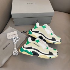 발렌시아가 남여공용 신상 트리플S 604900-5