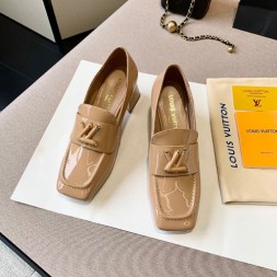 루이비통 여성용 펌프스 M0527-3