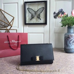 페레가모 지니 체인 숄더백 22B558 블랙