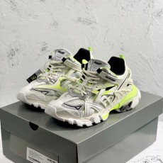 발렌시아가 남여공용 운동화 656080-6