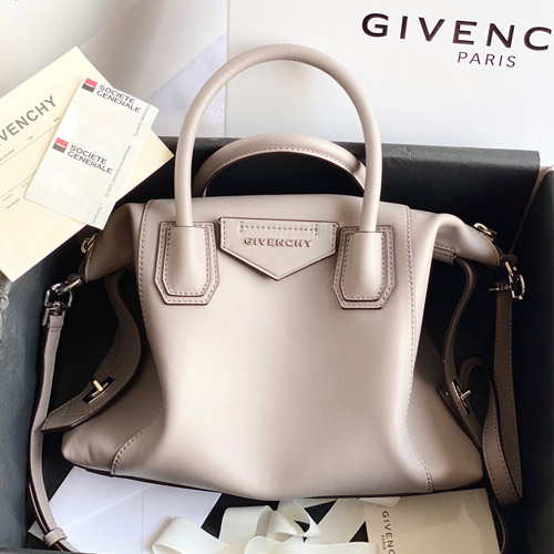 지방시 스몰 안티고나 소프트 백 WD498 그레이